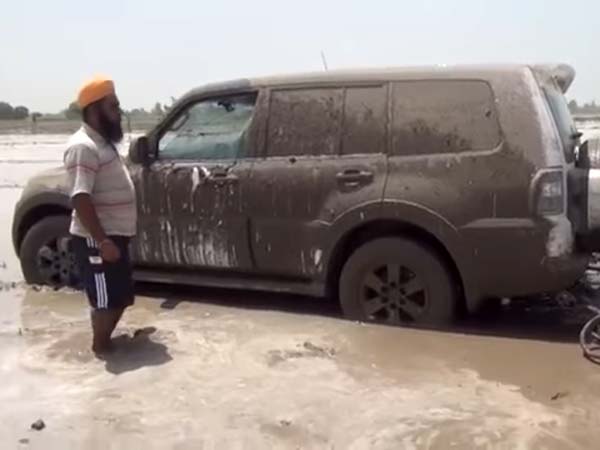 ಗದ್ದೆ ಕೆಲಸಕ್ಕಾಗಿ 70 ಲಕ್ಷ ಮೌಲ್ಯದ ಲಗ್ಷುರಿ ಕಾರು ಬಳಸಿದ ರೈತರು- ವಿಡಿಯೋ ವೈರಲ್
