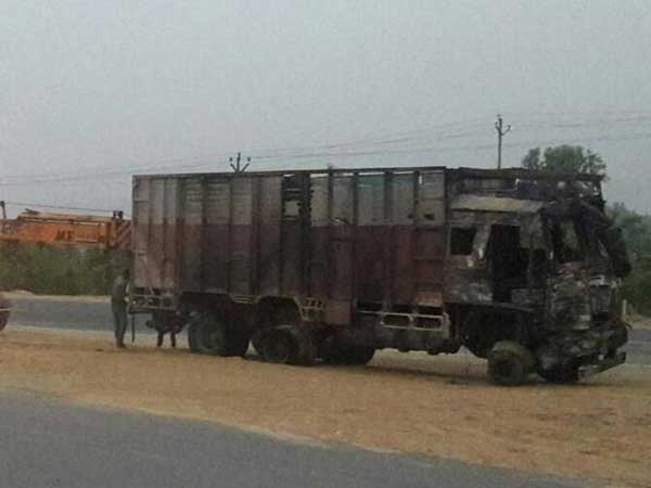 ಲಾರಿ ಮತ್ತು ಬಸ್ ಡಿಕ್ಕಿ- ಭೀಕರ ಅಪಘಾತದಲ್ಲಿ 22 ಮಂದಿ ದುರ್ಮರಣ