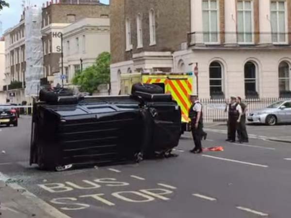 ಅಬ್ಬಾ!! ಸಾಮಾನ್ಯ ಕಾರಿಗೆ ಗುದ್ದಿದ ಎಸ್‌ಯುವಿ ಕಾರಿನ ಪರಿಸ್ಥಿತಿ ಏನಾಯಿತು ಗೊತ್ತೇ ?