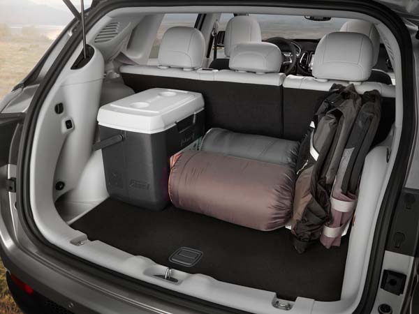 ಬಿಡುಗಡೆಗೊಳ್ಳಲಿರುವ ಜೀಪ್ ಕಾಂಪಸ್ ಕಾರಿನ ವಿಶೇಷತೆ ಇಲ್ಲಿದೆ ಜಿಪ್