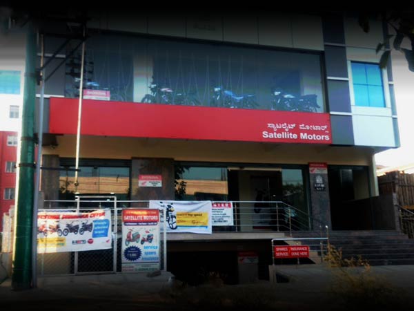 ಬೆಂಗಳೂರಿನ ಷೋ ರೂಂಗೆ ಹೋಗಿ, ಶೂಟ್ ಮಾಡ್ಬೇಕಾ ? ಎಂದ ಮಾಜಿ ಸೈನಿಕ