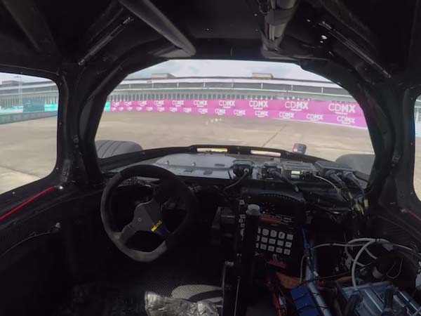 ರೇಸ್ ಟ್ರ್ಯಾಕ್‌ನಲ್ಲಿ ಚಾಲಕ ರಹಿತ ಸೂಪರ್ ಕಾರುಗಳ ಸದ್ದು ಹೇಗಿರುತ್ತೆ ಗೊತ್ತಾ?