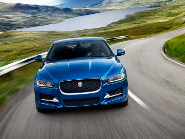 296ಬಿಎಚ್‌ಪಿ ಉತ್ಪಾದಿತ ಪೆಟ್ರೋಲ್ ಎಂಜಿನ್ ಬಿಡುಗಡೆ ಮಾಡಿದ ಜಾಗ್ವಾರ್