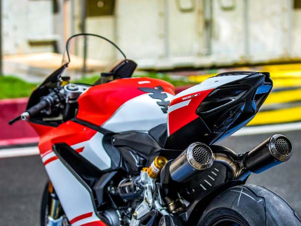 ದುಬಾರಿ ಬೆಲೆಯ ಡುಕಾಟಿ 1299ಸೂಪರ್ ಲೆಗ್ಗರ್ ಖರೀದಿಸಿದ ಭಾರತೀಯ ಉದ್ಯಮಿ