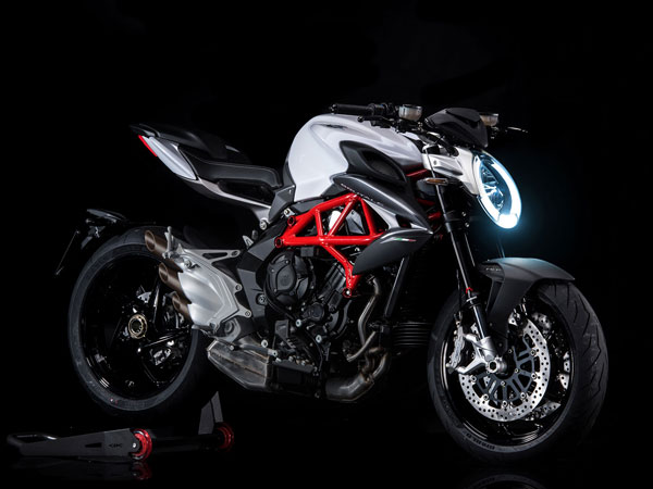 ಎಂವಿ ಅಗುಸ್ಟಾ ಬ್ರೂಟೆಲ್ 800 ಸ್ಪೋರ್ಟ್ ಬೈಕ್ ಬಿಡುಗಡೆಗೆ ಕ್ಷಣಗಣನೆ