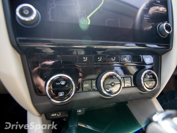  ಸ್ಕೋಡಾ 2017 ಒಕ್ಟಾವಿಯಾ ಫೇಸ್‌ಲಿಫ್ಟ್ ಕಾರು ಭಾರತದಲ್ಲಿ ಬಿಡುಗಡೆ