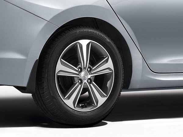 ಆಗಸ್ಟ್ 22ಕ್ಕೆ ನ್ಯೂ ಜನರೇಷನ್ ಹ್ಯುಂಡೈ ವೆರ್ನಾ ಬಿಡುಗಡೆ