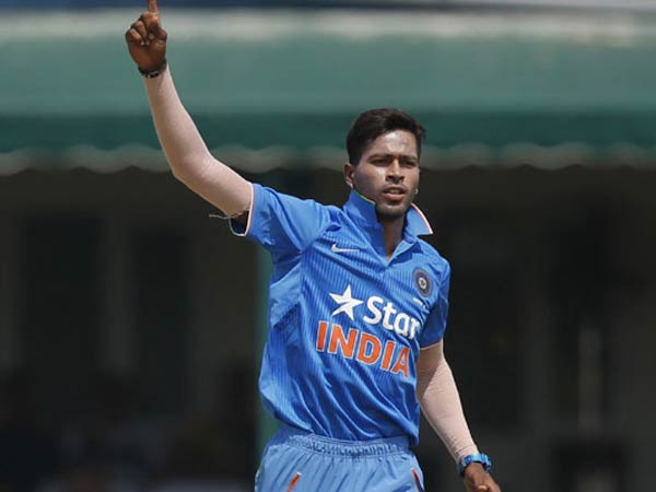 ಅಪ್ಪನಿಗೆ ಐಷಾರಾಮಿ ಗಿಫ್ಟ್ ಕೊಟ್ಟ ಕ್ರಿಕೆಟಿಗ ಹಾರ್ದಿಕ್ ಪಾಂಡ್ಯ