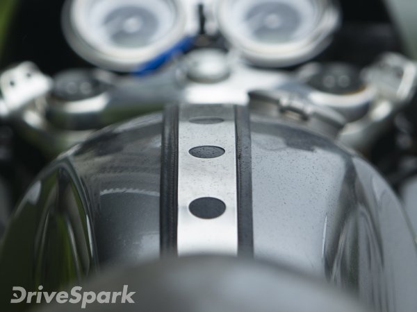 ವಿಮರ್ಶೆ- ಕ್ಲಾಸಿಕಲ್ ಬೈಕ್ ಸವಾರಿಗೆ ಬೇಕು ಟ್ರಯಂಫ್ ಟ್ರಕ್ಸ್‌ಟಾನ್ ಆರ್..!!