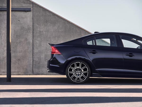 ಮುಂದಿನ ವರ್ಷ ಬಿಡುಗಡೆಗೊಳ್ಳಲಿದೆ ವೋಲ್ವೋ ಎಸ್60 ಮತ್ತು ವಿ60 ಪೋಲ್‌ಸ್ಟಾರ್