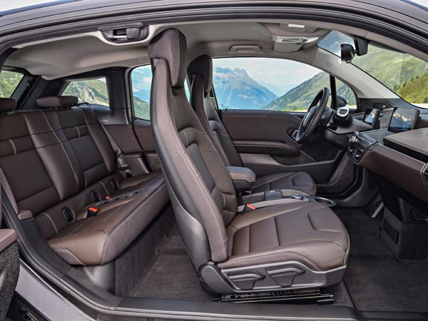 ಐ3 ಸರಣಿಗೆ 'ಸ್ಪೋರ್ಟ್' ಮಾದರಿಯ ಕಾರನ್ನು ಸೇರಿಸಲು ಮುಂದಾದ ಬಿಎಂಡಬ್ಲ್ಯೂ