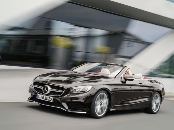 ಎಸ್-ಕ್ಲಾಸ್ ಕೂಪೆ ಮತ್ತು ಕ್ಯಾಬ್ರಿಯೊಲೆಟ್ ಕಾರುಗಳನ್ನು ಅನಾವರಣಗೊಳಿಸಿದ ಮರ್ಸಿಡಿಸ್