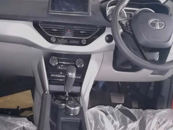 ಟಾಟಾ ನೆಕ್ಸನ್ ಸಬ್-ಕಾಂಪ್ಯಾಕ್ಟ್ ಎಸ್ಯುವಿ ಎಎಂಟಿ ಕಾರಿನ ಸ್ಪೈ ಚಿತ್ರಗಳು ಬಿಡುಗಡೆ ಟಾಟಾ ನೆಕ್ಸನ್ ಸಬ್-ಕಾಂಪ್ಯಾಕ್ಟ್ ಎಸ್ಯುವಿ ಎಎಂಟಿ ಕಾರಿನ ಸ್ಪೈ ಚಿತ್ರಗಳು ಬಿಡುಗಡೆ