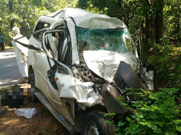 ಉತ್ತರ ಕನ್ನಡ ಜಿಲ್ಲೆಯಲ್ಲಿ ಸರಣಿ ಅಪಘಾತ: 11 ಮಂದಿ ಸ್ಥಳದಲ್ಲೇ ಸಾವು