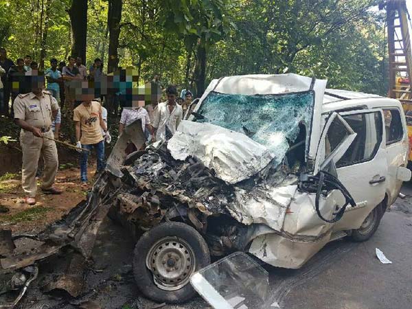 ಉತ್ತರ ಕನ್ನಡ ಜಿಲ್ಲೆಯಲ್ಲಿ ಸರಣಿ ಅಪಘಾತ: 11 ಮಂದಿ ಸ್ಥಳದಲ್ಲೇ ಸಾವು