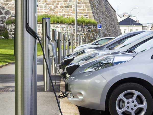 ಇದು ಬದಲಾವಣೆಯ ಪರ್ವ- ಎಲೆಕ್ಟ್ರಿಕ್ ಕಾರುಗಳಿಗೆ ಹೆಚ್ಚಿದ ಬೇಡಿಕೆ