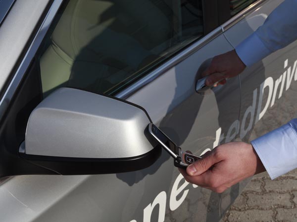 ಇನ್ಮುಂದೆ ಕಾರು ಕೀ ಬದಲು ಬರಲಿದೆ ಸ್ಮಾರ್ಟ್‌ಫೋನ್ ಅಪ್ಲಿಕೇಶನ್ : ಬಿಎಂಡಬ್ಲ್ಯೂ 