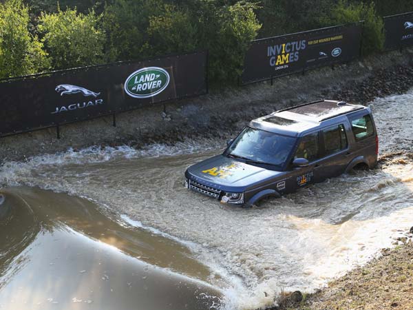 ಹೊಸ ಐಷಾರಾಮಿ ಬ್ರಾಂಡ್ ಖರೀದಿಸಲು ಮುಂದಾದ ಜಾಗ್ವಾರ್ ಲ್ಯಾಂಡ್ ರೋವರ್