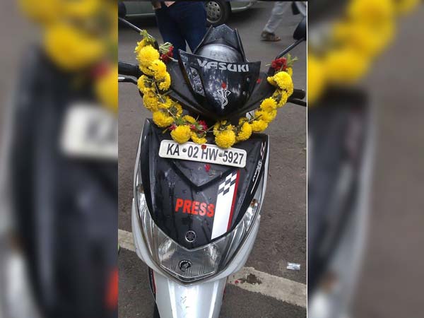 ಎಲ್ಲಡೆಯೂ ವಾಹನಗಳಿಗೆ ವಿಶೇಷ ಅಲಂಕಾರ; ಆಯುಧ ಪೂಜೆ ಮಹತ್ವವೇನು?