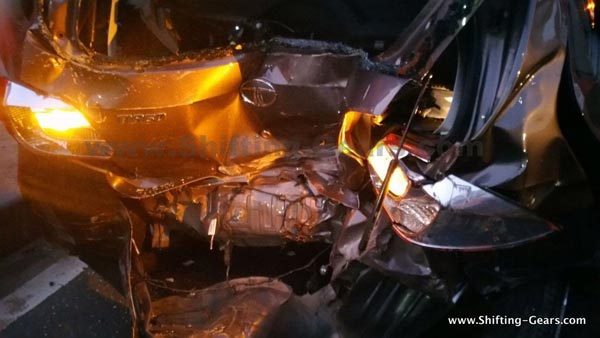 ಟ್ರಕ್ ಮತ್ತು ಟಿಯಾಗೊ ನಡುವೆ ನೆಡೆದ ಅಪಘಾತ... ಮುಂದೇನಾಯಿತು ಓದಿ !!