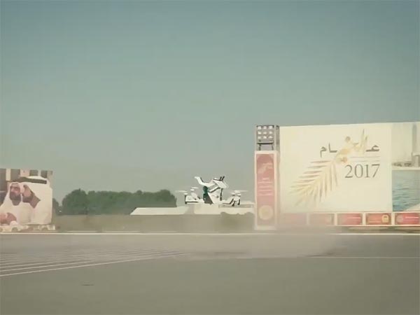 ಗಸ್ತು ನಿರ್ವಹಣೆಗಾಗಿ ಹಾರುವ ಬೈಕ್‌ಗಳನ್ನು ಅಳವಡಿಸಿಕೊಂಡ ದುಬೈ ಪೊಲೀಸರು..!!