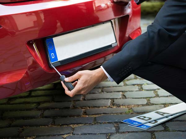 ಈ ನಂಬರ್ ಪ್ಲೇಟ್ ನಿಯಮ ಜಾರಿಗೊಳಿಸಿದ 'ಮೊದಲ ರಾಜ್ಯ'ವಾಗಲಿದೆ ಕರ್ನಾಟಕ