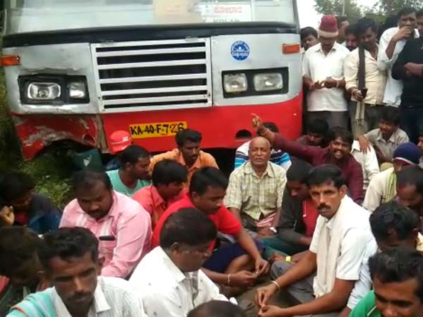 ಸ್ಕೂಟಿಗೆ ಡಿಕ್ಕಿ ಹೊಡೆದ ಕೆಎಸ್‍ಆರ್‍ಟಿಸಿ ; ಅಕ್ಕ ತಮ್ಮ ಸ್ಥಳದಲ್ಲಿಯೇ ಸಾವು