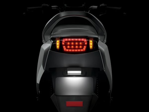 ಟ್ವೆಂಟಿ ಟು ಸಂಸ್ಥೆಯ ಫ್ಲೋ ಎಲೆಕ್ಟ್ರಿಕ್ ಸ್ಕೂಟರ್ ಬಿಡುಗಡೆಗೆ ಸಿದ್ಧ