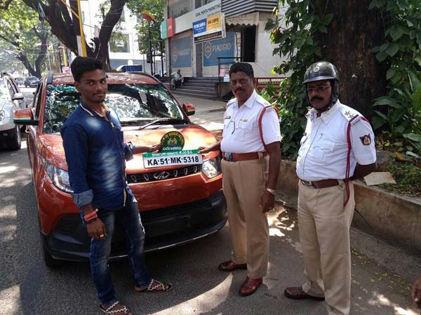 ಎಚ್ಚರ !! ಸಂಘಟನೆಯ ಹೆಸರು ಹೇಳಿಕೊಂಡು ಕಾರಿಗೆ ಹಸಿರು ಬೋರ್ಡ್ ಹಾಕುದ್ರೆ ಬೀಳುತ್ತೆ ದಂಡ