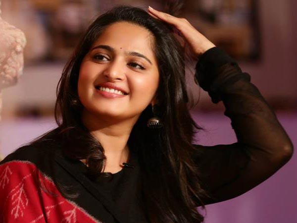 ಕಾರ್ ಡ್ರೈವರ್ ಗೆ ದುಬಾರಿ ಗಿಫ್ಟ್ ಕೊಟ್ಟ ನಟಿ ಅನುಷ್ಕಾ ಶೆಟ್ಟಿ..!!