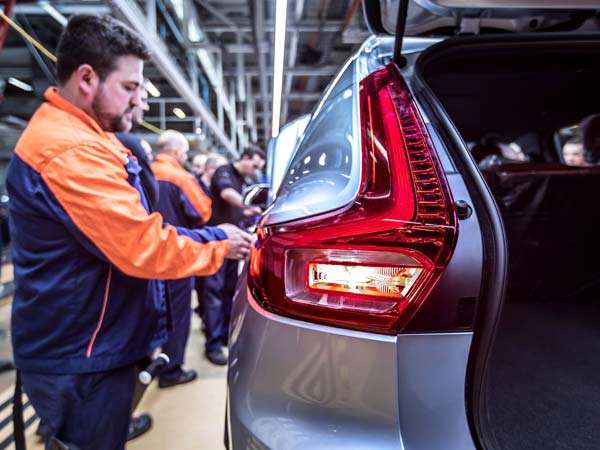 ವೊಲ್ವೊ ಎಕ್ಸ್‌ಸಿ 40 ಉತ್ಪಾದನೆ ಪ್ರಾರಂಭ; ಭಾರತಕ್ಕೆ ಯಾವಾಗ ?