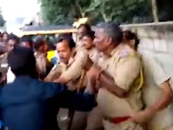 ಹೆಲ್ಮೆಟ್ ಹಾಕಿಲ್ಲವೆಂದು ಹೆಣ ಉರುಳಿಸೋ ಪೊಲೀಸರನ್ನು ನೋಡಿದ್ದೀರಾ? ಹೆಲ್ಮೆಟ್ ಹಾಕಿಲ್ಲವೆಂದು ಹೆಣ ಉರುಳಿಸೋ ಪೊಲೀಸರನ್ನು ನೋಡಿದ್ದೀರಾ?