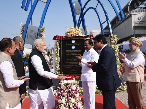 ಹೈದರಾಬಾದ್ ಮೆಟ್ರೋ ರೈಲಿಗೆ ಚಾಲನೆ ನೀಡಿದ ಪ್ರಧಾನಿ ಮೋದಿ