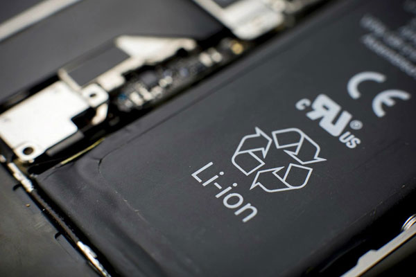 ಒಂದು ಬಾರಿ ಚಾರ್ಜ್ ಮಾಡಿದ್ರೆ 200 ಕಿಮಿ ಮೈಲೇಜ್ ನೀಡುತ್ತೆ ಈ ಟು ಸೀಟರ್ ಎಲೆಕ್ಟ್ರಿಕ್ ಕಾರು