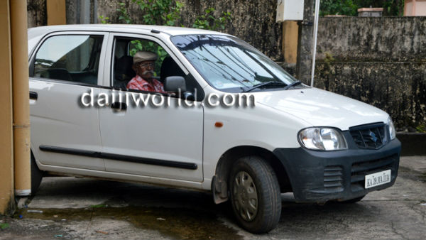 ವಯಸ್ಸು 103, ಆದ್ರು ಕಡಿಮೆ ಆಗಿಲ್ಲಾ ಇವರ ಕ್ಯಾಬ್ ಚಾಲನೆಯಲ್ಲಿನ ಹುಮ್ಮಸ್ಸು...