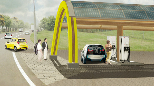 ಬೆಂಗಳೂರಿನಲ್ಲಿ ಆರಂಭವಾಯ್ತು ಮೊದಲ ಇವಿ ಚಾರ್ಜಿಂಗ್ ಸ್ಟೇಷನ್