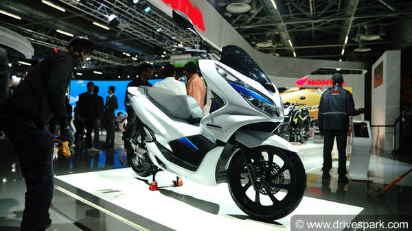ಆಟೊ ಎಕ್ಸ್ ಪೋ 2018: ಹೊಸ ಫೀಚರ್ ಹೊಂದಿರುವ ಹೋಂಡಾ ಎಲೆಕ್ಟ್ರಿಕ್ ಸ್ಕೂಟರ್ ಅನಾವರಣ
