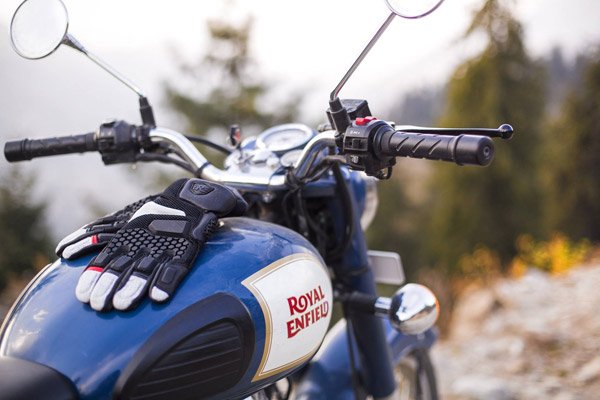 ರಾಯಲ್ ಎನ್‌ಫೀಲ್ಡ್ ಖರೀದಿ ಮಾಡೋದಕ್ಕೆ ಗ್ರಾಹಕರು ಯಾಕೆ ಹಿಂದೇಟು ಹಾಕ್ತಾರೆ ಗೊತ್ತಾ?