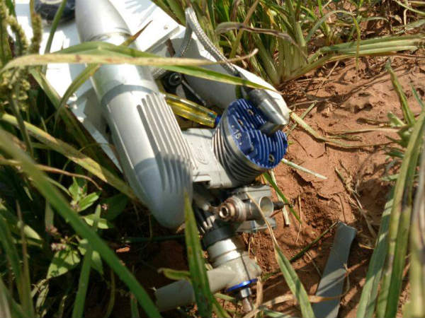 ಚಿತ್ರದುರ್ಗದಲ್ಲಿ ನಿಯಂತ್ರಣ ತಪ್ಪಿ ಪತನಗೊಂಡ ಲಘು ವಿಮಾನ