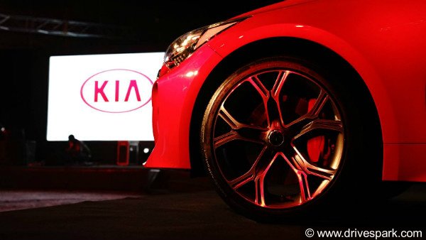 ಆಟೋ ಎಕ್ಸ್ ಪೋ 2018: ಸ್ಟಿಂಗರ್ ಜಿಟಿ ಕಾರನ್ನು ಪ್ರದರ್ಶಿಸಿದ ಕಿಯಾ ಮೋಟಾರ್ಸ್