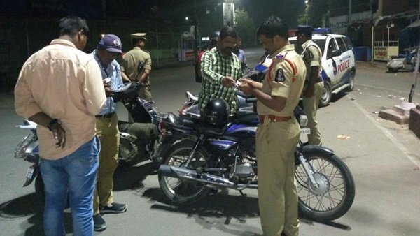 ಪೋಷಕರೇ ಹುಷಾರ್- ಅಪ್ರಾಪ್ತ ಮಕ್ಕಳ ಕೈಗೆ ಬೈಕ್ ಕೊಡುವ ಇತ್ತ ಗಮನಹರಿಸಿ...