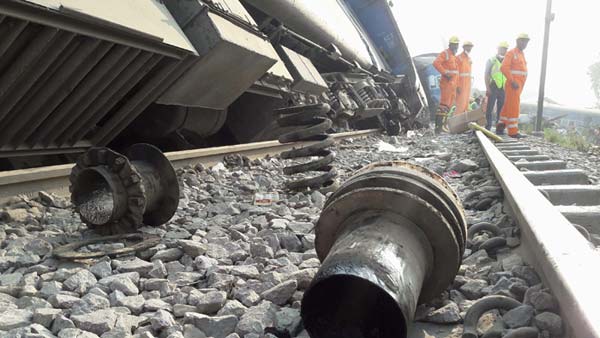 ಭಾರತದಲ್ಲಿ ನಡೆದ ಭೀಕರ 10 ರೈಲು ದುರಂತಗಳಿವು... ಭಾರತದಲ್ಲಿ ನಡೆದ ಭೀಕರ 10 ರೈಲು ದುರಂತಗಳಿವು...