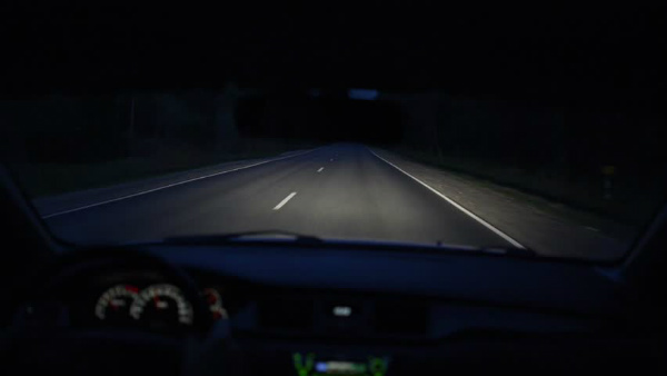 ರಾತ್ರಿ ವೇಳೆ ಡ್ರೈವಿಂಗ್ ಮಾಡುವ ಮುನ್ನ ಈ ಅಮೂಲ್ಯ ಟಿಪ್ಸ್‌ಗಳನ್ನು ತಪ್ಪದೇ ಪಾಲಿಸಿ...