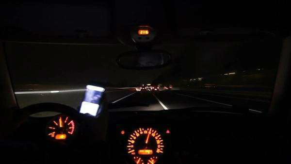 ರಾತ್ರಿ ವೇಳೆ ಡ್ರೈವಿಂಗ್ ಮಾಡುವ ಮುನ್ನ ಈ ಅಮೂಲ್ಯ ಟಿಪ್ಸ್‌ಗಳನ್ನು ತಪ್ಪದೇ ಪಾಲಿಸಿ...