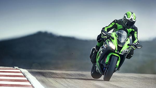 ನಿಂಜಾ ಝೆಡ್ಎಕ್ಸ್-10ಆರ್ ಬೈಕಿನ ಬೆಲೆಯಲ್ಲಿ ದಾಖಲೆ ಸೃಷ್ಠಿಸಲಿದೆ ಕವಾಸಕಿ...