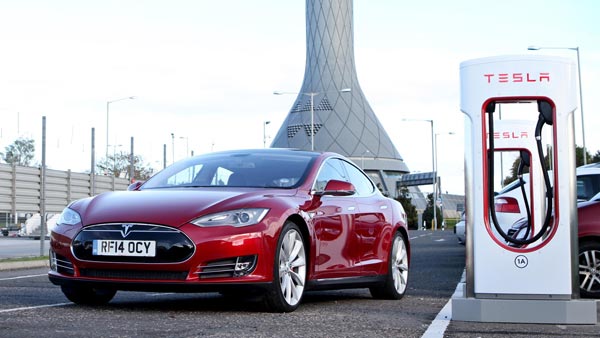 ಸ್ವಿಡನ್‍‍ನಲ್ಲಿ ಪ್ರಪಂಚದ ಮೊದಲ ಎಲೆಕ್ಟ್ರಿಕ್ ಚಾರ್ಜಿಂಗ್ ರಸ್ತೆ..!!