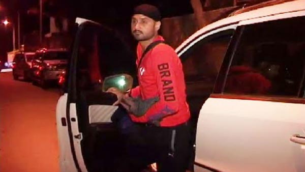 ಚೆನ್ನೈ ಸೂಪರ್ ಕಿಂಗ್ಸ್ ಆಟಗಾರರ ಕಾರ್ ಕಲೆಕ್ಷನ್ ಹೇಗಿದೆ ಗೊತ್ತಾ..?