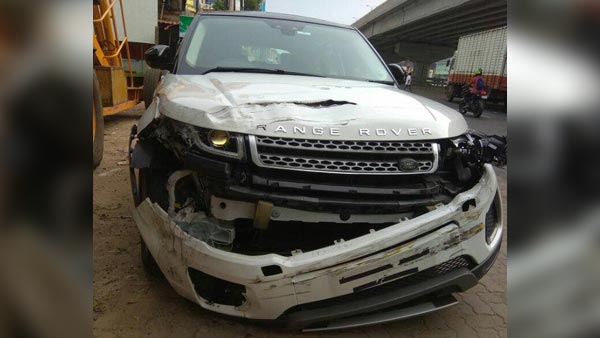 ಸಿಗ್ನಲ್ ಜಂಪ್ ವೇಳೆ ಎಡವಟ್ಟು- ಲಾರಿ ಗುದ್ದಿದ ರಭಸಕ್ಕೆ ಜಖಂಗೊಂಡ ರೇಂಜ್ ರೋವರ್...