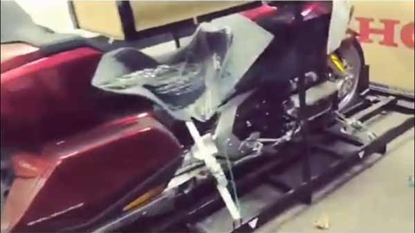 ಬೆಂಗಳೂರಿಗೆ ತಲುಪಿದ ದೇಶದ ಮೊದಲ ಹೋಂಡಾ ಗೋಲ್ಡ್ ವಿಂಗ್ ಬೈಕ್..