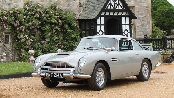 ಹರಾಜಿಗಿಡಲಾಗಿರುವ ಜೇಮ್ಸ್ ಬಾಂಡ್ ಐಕಾನಿಕ್ ಕಾರಿನ ಬೆಲೆ ಎಷ್ಟು ಗೊತ್ತಾ?